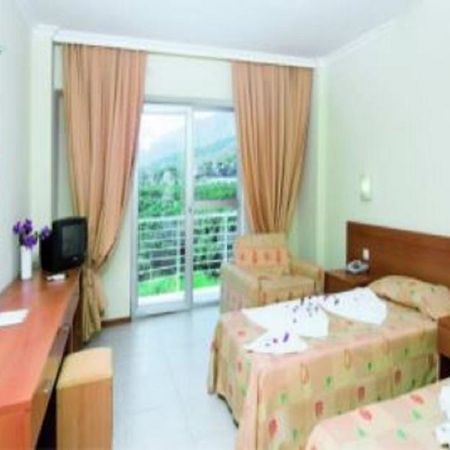 Aura Resort Hotel Гёйнюк Экстерьер фото