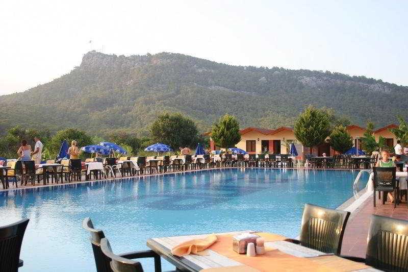 Aura Resort Hotel Гёйнюк Экстерьер фото